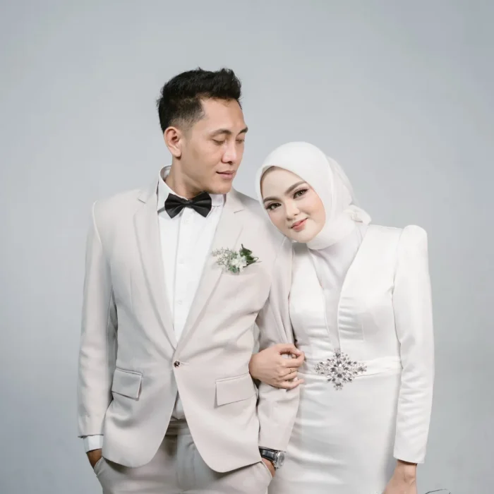 A & V